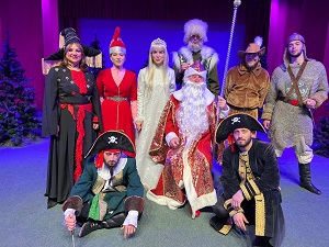 В Назрани прошел благотворительный показ новогодней сказки «Приключения Г1орд Дади и деда Мороза»